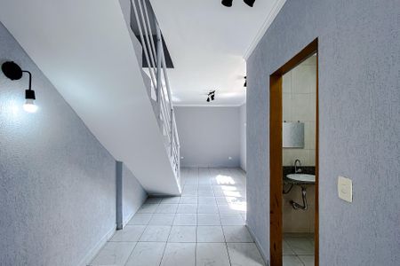 Casa para alugar com 60m², 2 quartos e 1 vagaSala