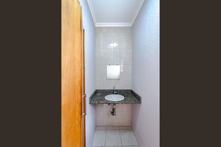 Casa para alugar com 60m², 2 quartos e 1 vagaLavabo