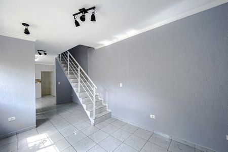 Casa para alugar com 60m², 2 quartos e 1 vagaSala