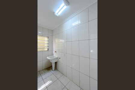 Casa para alugar com 60m², 2 quartos e 1 vagaÁrea de Serviço