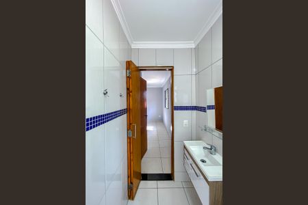 Casa para alugar com 60m², 2 quartos e 1 vagaBanheiro da Suíte 2