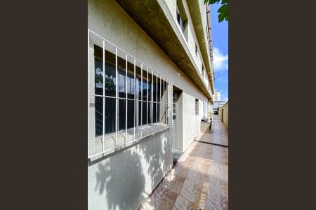 Casa para alugar com 60m², 2 quartos e 1 vagaÁrea externa