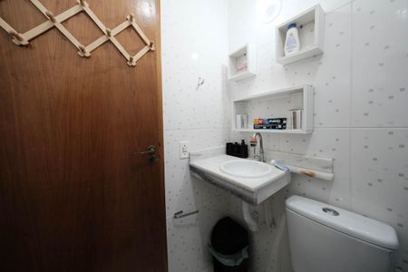 Casa de condomínio à venda com 65m², 2 quartos e 1 vagaSuíte 1