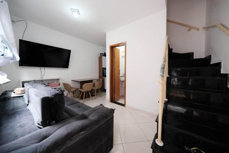 Sala/Cozinha de casa de condomínio à venda com 2 quartos, 65m² em Burgo Paulista, São Paulo