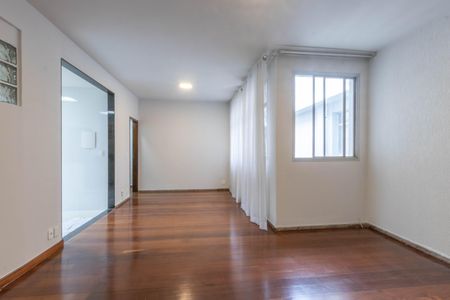 Sala de apartamento à venda com 3 quartos, 110m² em Sion, Belo Horizonte