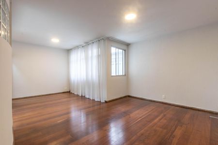 Sala de apartamento à venda com 3 quartos, 110m² em Sion, Belo Horizonte