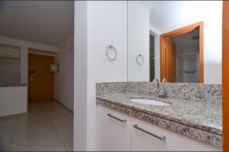 Banheiro de apartamento para alugar com 1 quarto, 70m² em Centro, Belo Horizonte