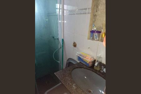 Casa à venda com 3 quartos, 240m² em Jardim Fernandes, São Paulo