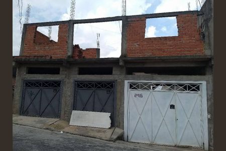 Casa à venda com 240m², 3 quartos e 3 vagas