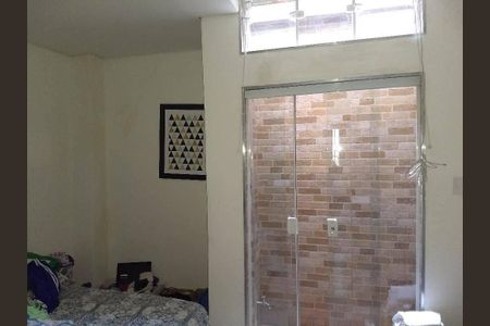 Casa à venda com 3 quartos, 240m² em Jardim Fernandes, São Paulo