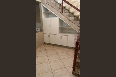 Casa para alugar com 2 quartos, 380m² em Santa Rita, Nilópolis