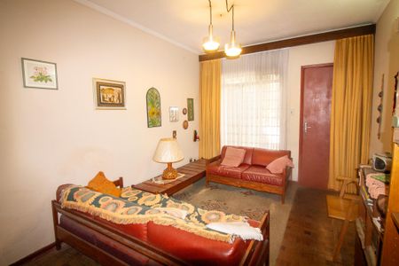 Casa à venda com 85m², 2 quartos e 1 vagaSala