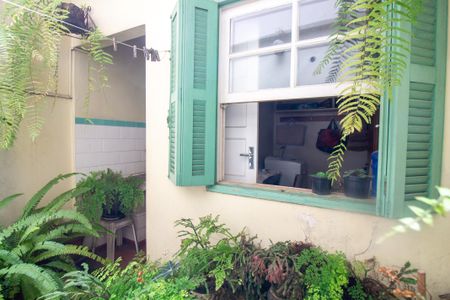 Casa à venda com 85m², 2 quartos e 1 vagaQuintal