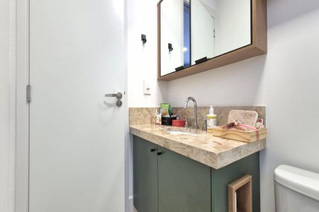 Apartamento para alugar com 67m², 2 quartos e 2 vagas Apartamento para alugar com 67m², 2 quartos e 2 vagasBanheiro