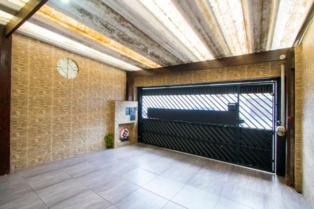 Casa à venda com 165m², 3 quartos e 2 vagas Casa à venda com 165m², 3 quartos e 2 vagasGaragem