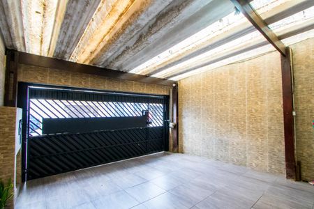 Casa à venda com 165m², 3 quartos e 2 vagas Casa à venda com 165m², 3 quartos e 2 vagasGaragem