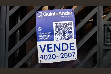 Casa à venda com 165m², 3 quartos e 2 vagas Casa à venda com 165m², 3 quartos e 2 vagasPlaquinha