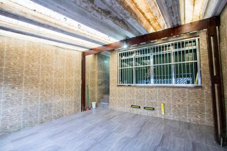 Casa à venda com 165m², 3 quartos e 2 vagas Casa à venda com 165m², 3 quartos e 2 vagasGaragem