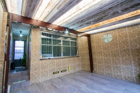 Casa à venda com 165m², 3 quartos e 2 vagas Casa à venda com 165m², 3 quartos e 2 vagasGaragem