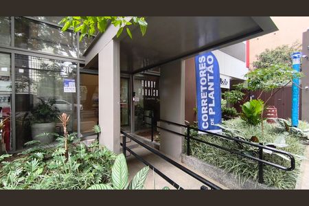 Studio à venda com 23m², 1 quarto e sem vaga Studio à venda com 23m², 1 quarto e sem vagaFachada + Plaquinha