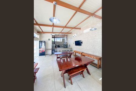 Apartamento à venda com 170m², 3 quartos e 4 vagas Apartamento à venda com 170m², 3 quartos e 4 vagasÁrea externa