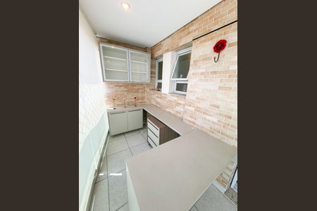 Apartamento à venda com 170m², 3 quartos e 4 vagas Apartamento à venda com 170m², 3 quartos e 4 vagasVaranda