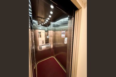 Apartamento à venda com 170m², 3 quartos e 4 vagas Apartamento à venda com 170m², 3 quartos e 4 vagasexterna