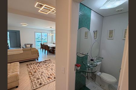 Apartamento à venda com 170m², 3 quartos e 4 vagas Apartamento à venda com 170m², 3 quartos e 4 vagasSala