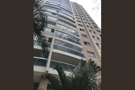 Apartamento à venda com 170m², 3 quartos e 4 vagas Apartamento à venda com 170m², 3 quartos e 4 vagasFachada