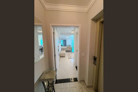 Apartamento à venda com 170m², 3 quartos e 4 vagas Apartamento à venda com 170m², 3 quartos e 4 vagasSala