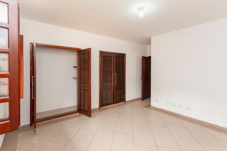 Quarto Suíte de casa para alugar com 4 quartos, 198m² em Jardim das Imbuias, São Paulo