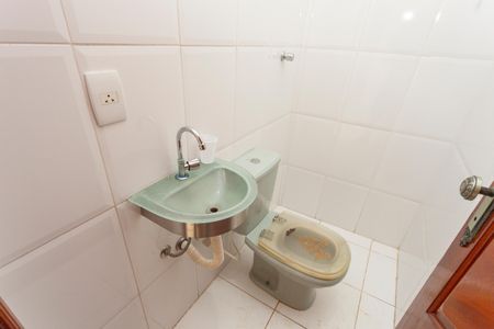 Casa para alugar com 198m², 4 quartos e 3 vagasBanheiro de serviço