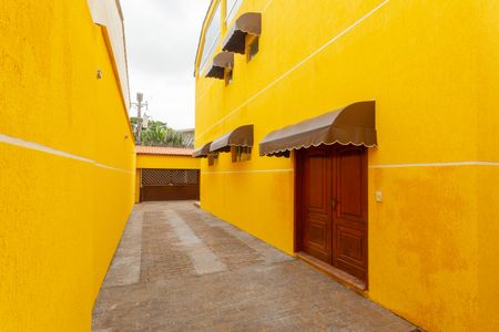 Casa para alugar com 198m², 4 quartos e 3 vagasQuintal