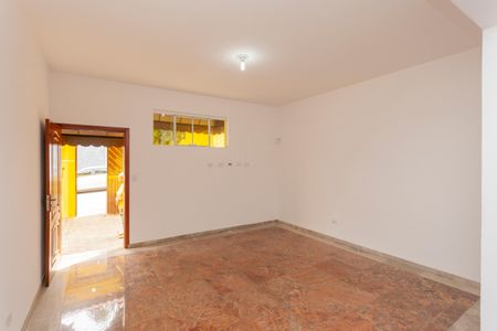 Casa para alugar com 198m², 4 quartos e 3 vagasSala