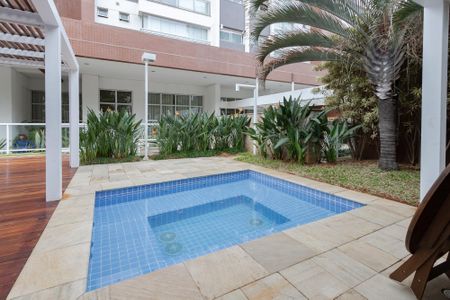 Apartamento à venda com 107m², 2 quartos e 2 vagasPiscina