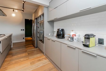 Apartamento à venda com 107m², 2 quartos e 2 vagasCozinha