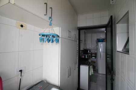 Apartamento à venda com 72m², 3 quartos e 1 vagaÁrea de Serviço