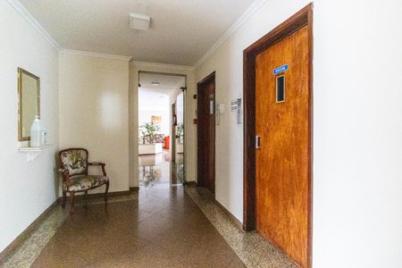 Apartamento à venda com 41m², 1 quarto e 1 vagaElevadores