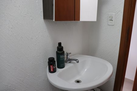 Casa de condomínio à venda com 110m², 2 quartos e 3 vagasBanheiro da Suíte 2