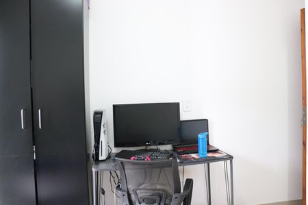 Casa de condomínio à venda com 110m², 2 quartos e 3 vagasSuíte 2