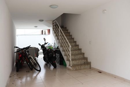 Casa de condomínio à venda com 110m², 2 quartos e 3 vagasGaragem