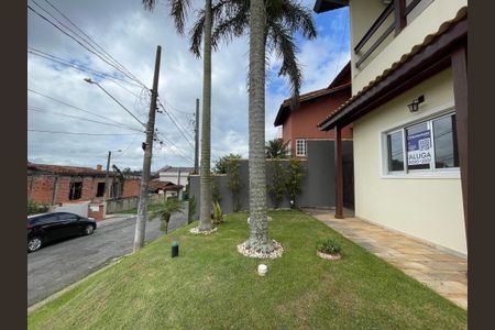 Casa de condomínio para alugar com 450m², 3 quartos e 3 vagasEntrada