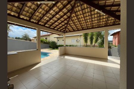 Casa de condomínio para alugar com 450m², 3 quartos e 3 vagasChurrasqueira