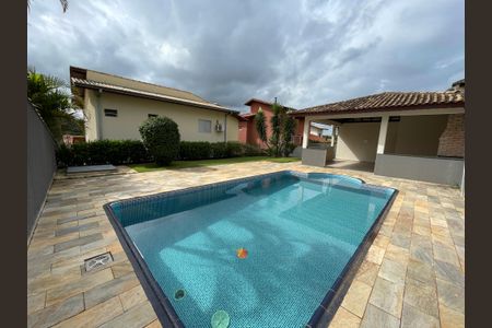 Casa de condomínio para alugar com 450m², 3 quartos e 3 vagasPiscina