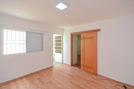 Quarto 2 de casa para alugar com 2 quartos, 70m² em Interlagos, São Paulo