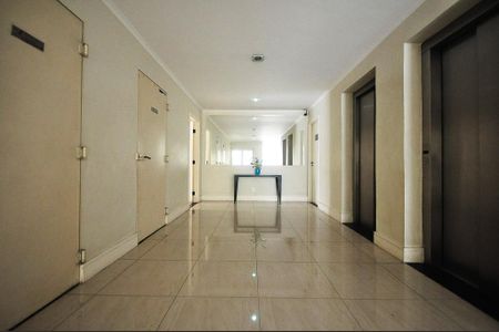 Apartamento para alugar com 62m², 2 quartos e 2 vagasHall Social