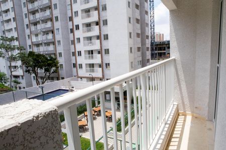 Apartamento para alugar com 38m², 2 quartos e sem vaga Apartamento para alugar com 38m², 2 quartos e sem vagaVaranda da Sala