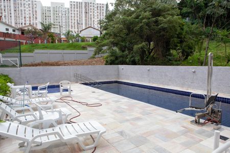 Apartamento para alugar com 38m², 2 quartos e sem vaga Apartamento para alugar com 38m², 2 quartos e sem vagaÁrea comum - Piscina