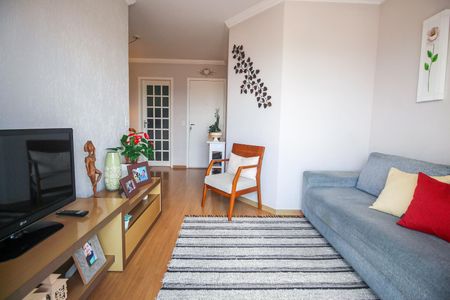 Sala de apartamento para alugar com 3 quartos, 68m² em Chácara Agrindus, Taboão da Serra