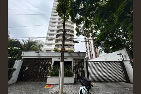 Apartamento para alugar com 280m², 4 quartos e 2 vagasFachada